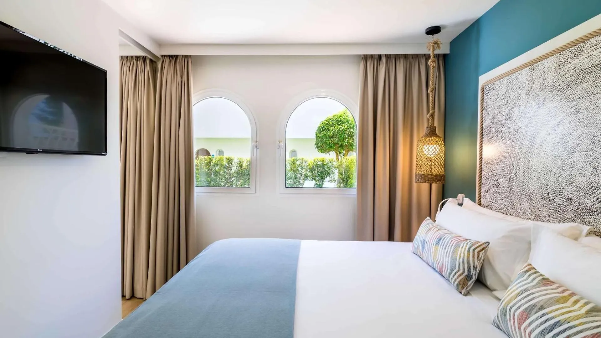 Occidental Torremolinos Playa Hotel 4*,